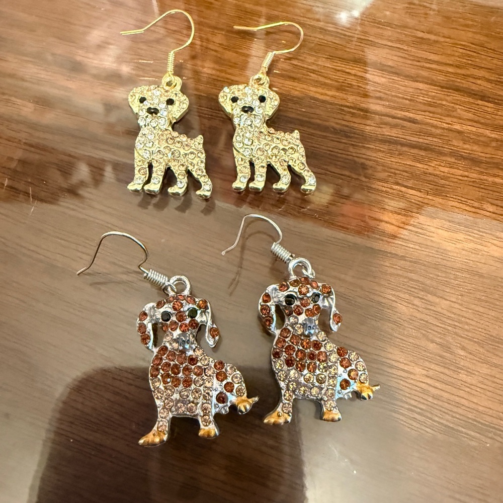 Gemstone dog earrings ( 2pr)